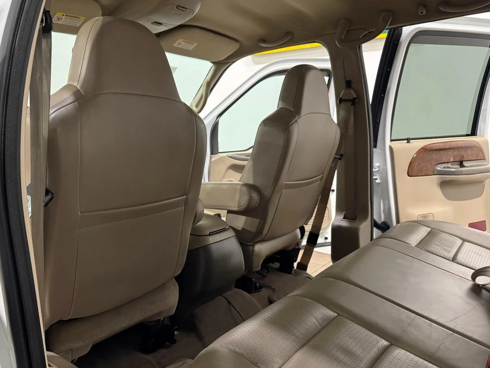 2002 Ford Super Duty 1st Gen - Image 17 of 31