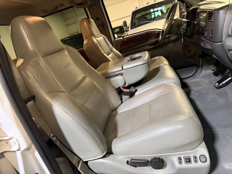 2002 Ford Super Duty 1st Gen - Image 2 of 12