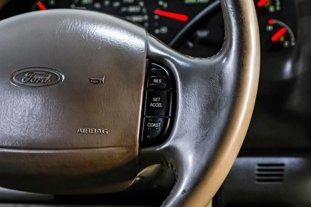 2002 Ford Super Duty 1st Gen - Image 23 of 31