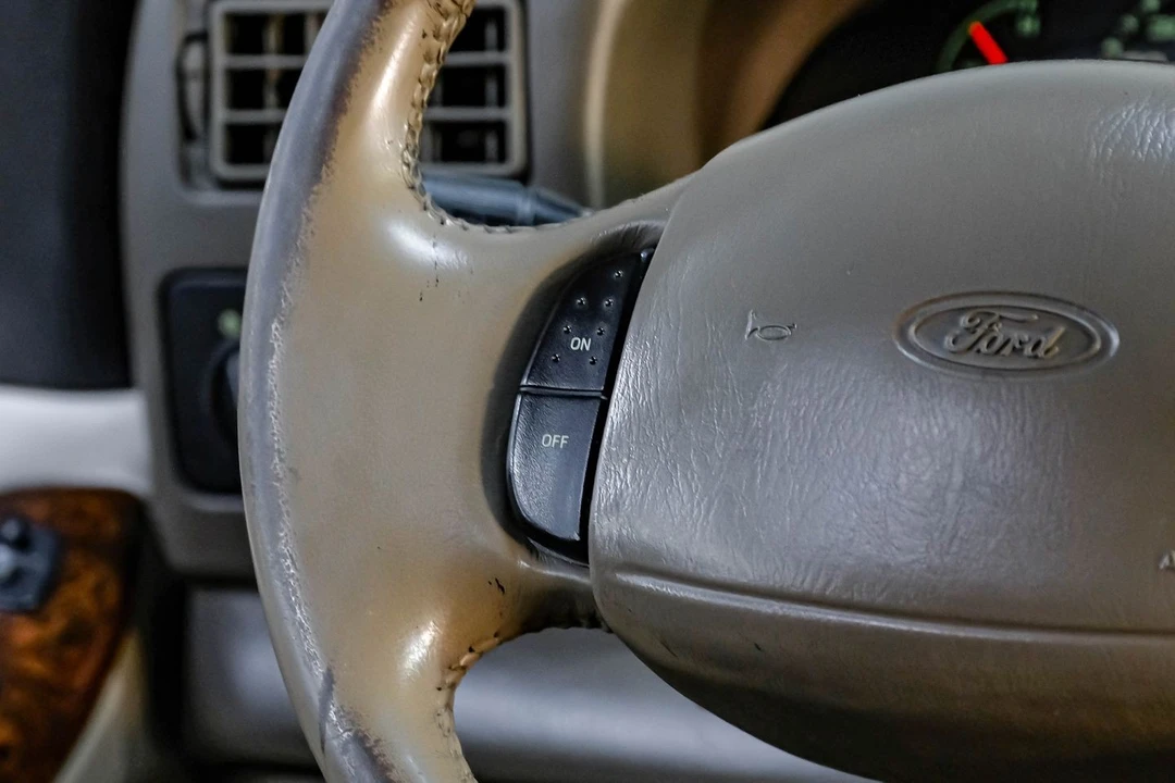 2002 Ford Super Duty 1st Gen - Image 22 of 31