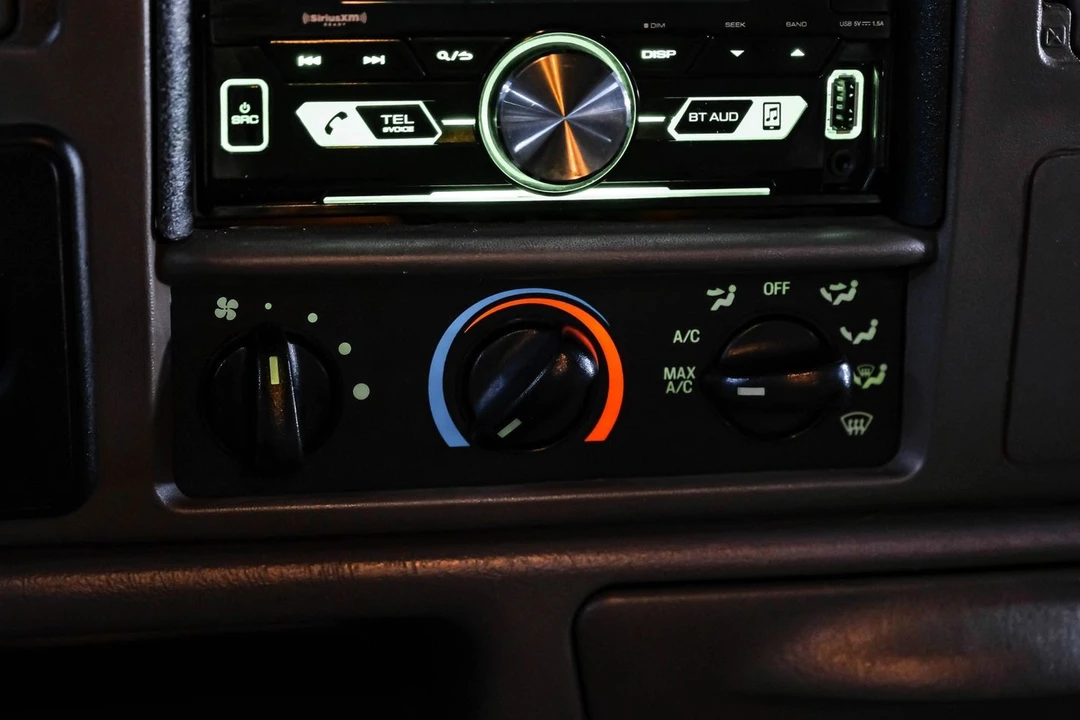2002 Ford Super Duty 1st Gen - Image 29 of 31