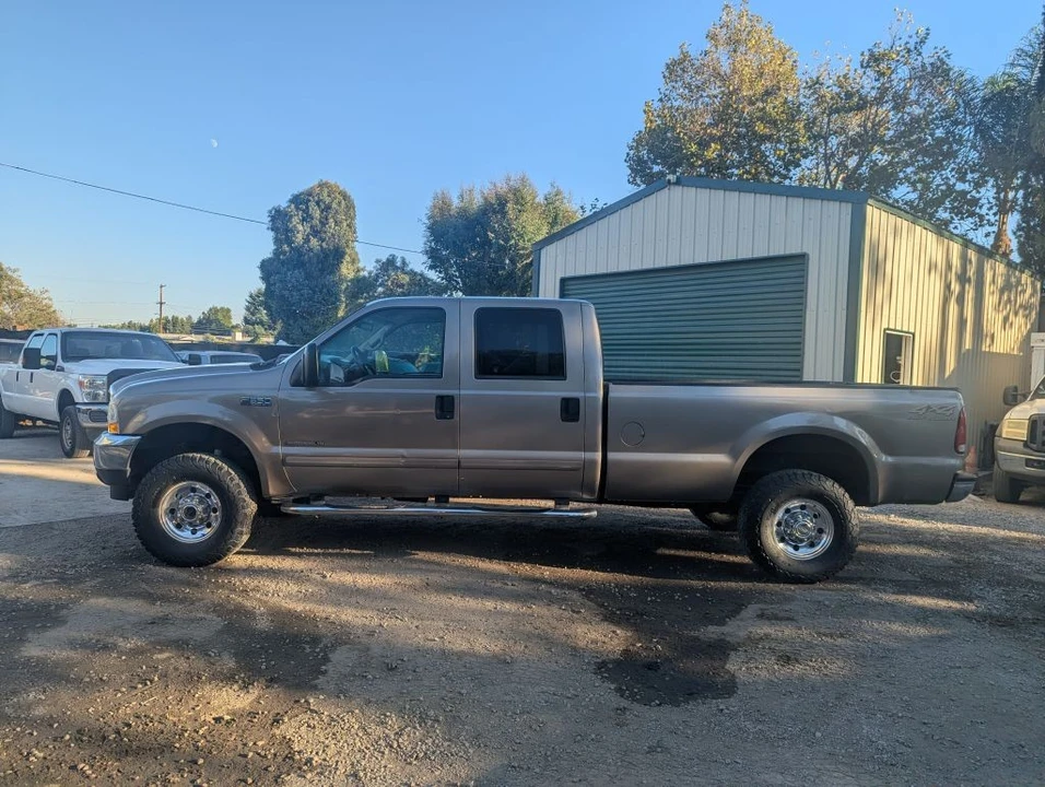 2002 Ford Super Duty 1st Gen - Image 2 of 16