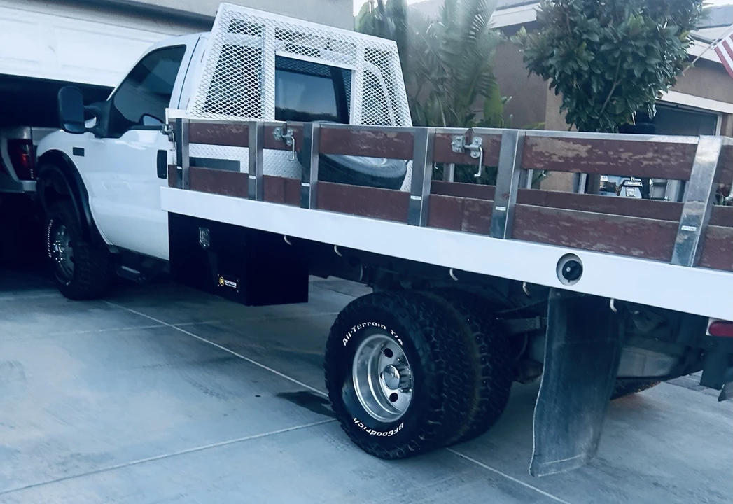 2002 Ford Super Duty 1st Gen - Image 2 of 3