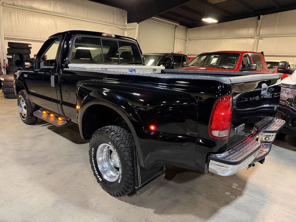 2002 Ford Super Duty 1st Gen - Image 2 of 12