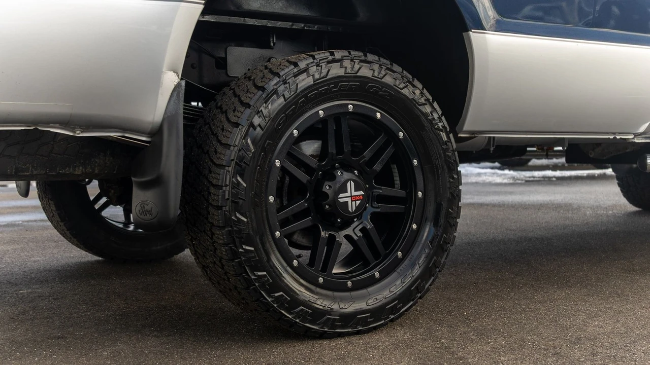 2002 Ford Super Duty 1st Gen - Image 16 of 21