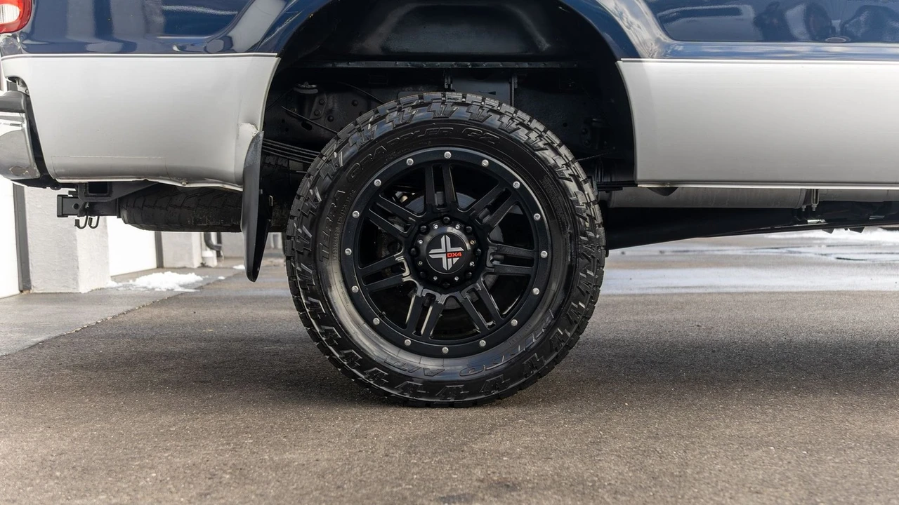 2002 Ford Super Duty 1st Gen - Image 12 of 21