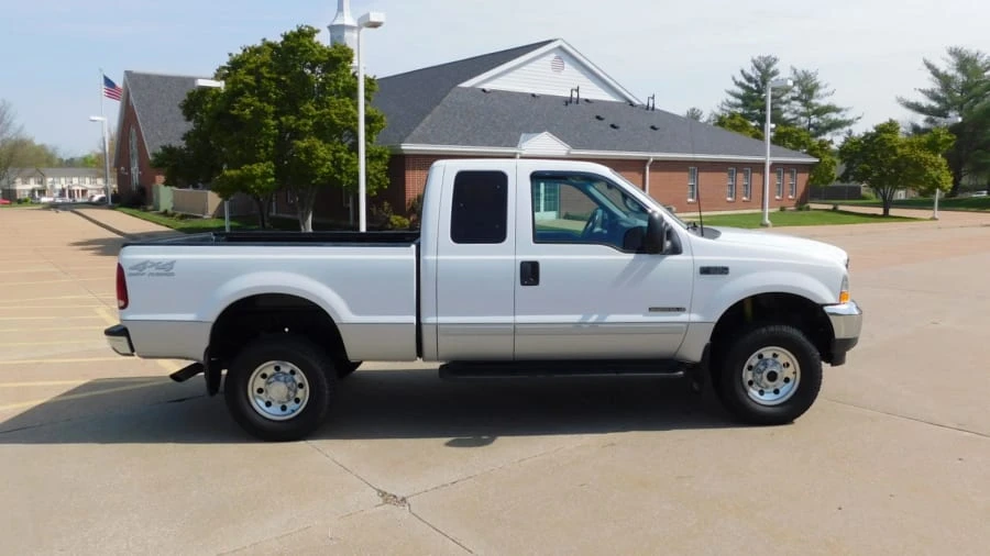 2002 Ford Super Duty 1st Gen - Image 2 of 21