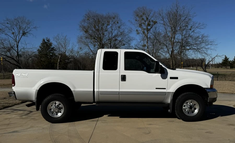 2002 Ford Super Duty 1st Gen - Image 2 of 20