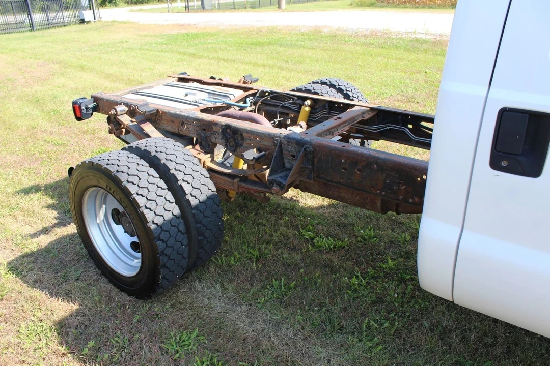 2002 Ford Super Duty 1st Gen - Image 7 of 12