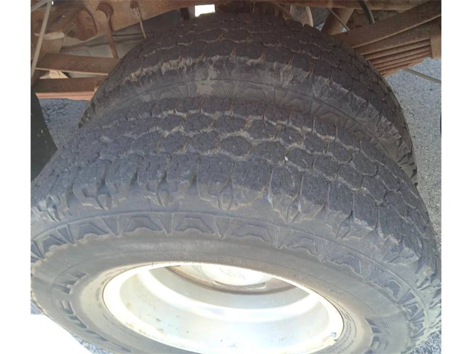 2002 Ford Super Duty 1st Gen - Image 28 of 31
