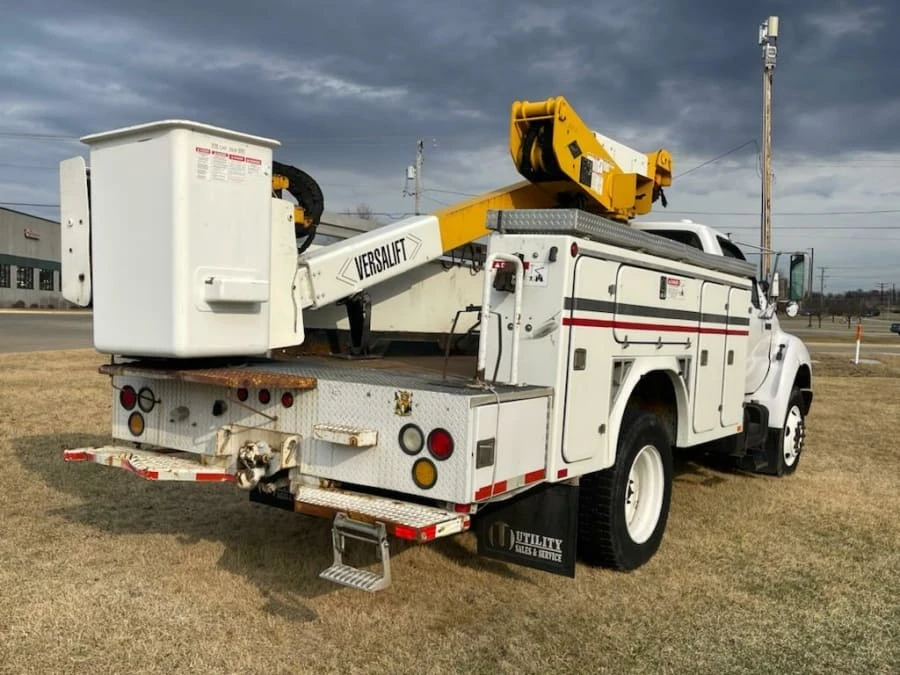 2002 Ford Super Duty 1st Gen - Image 2 of 3