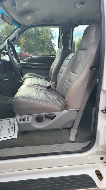 2002 Ford Super Duty 1st Gen - Image 10 of 23