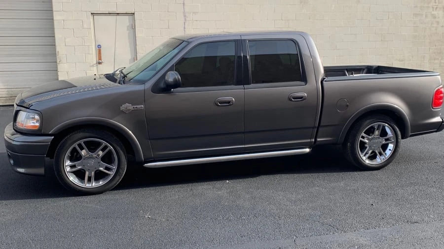 2002 Ford F-150 10th Gen - Image 2 of 15