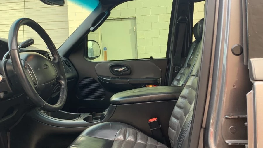 2002 Ford F-150 10th Gen - Image 6 of 15