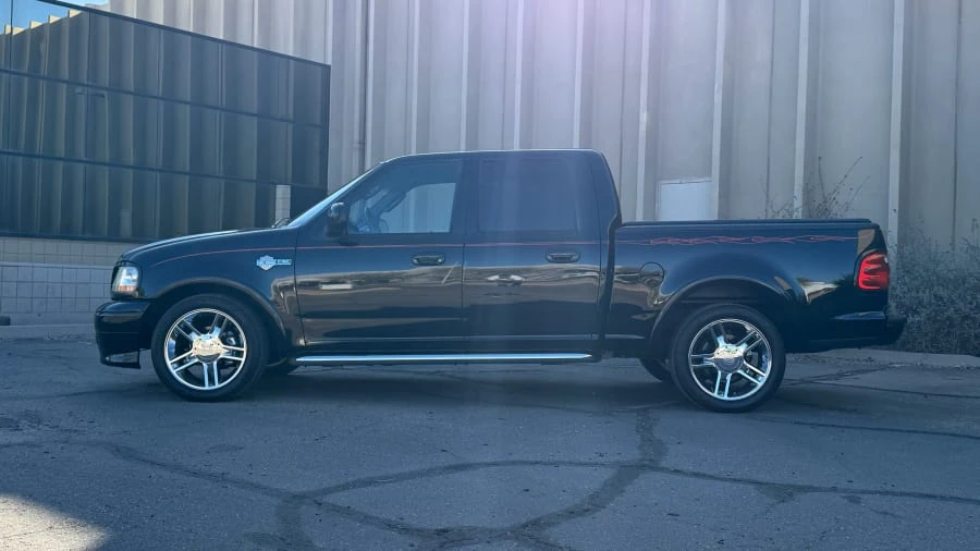 2002 Ford F-150 10th Gen - Image 2 of 16