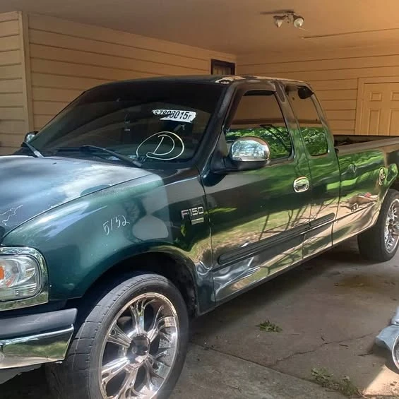 2002 Ford F-150 10th Gen - Image 1 of 1