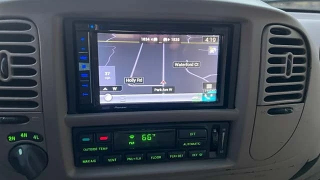 2002 Ford F-150 10th Gen - Image 8 of 14