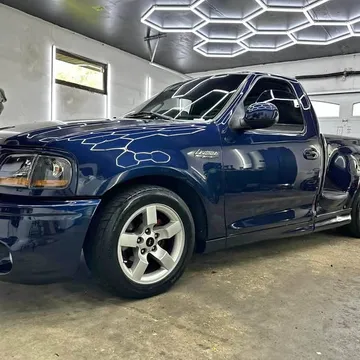 2002 Ford F150 Lightning SVT