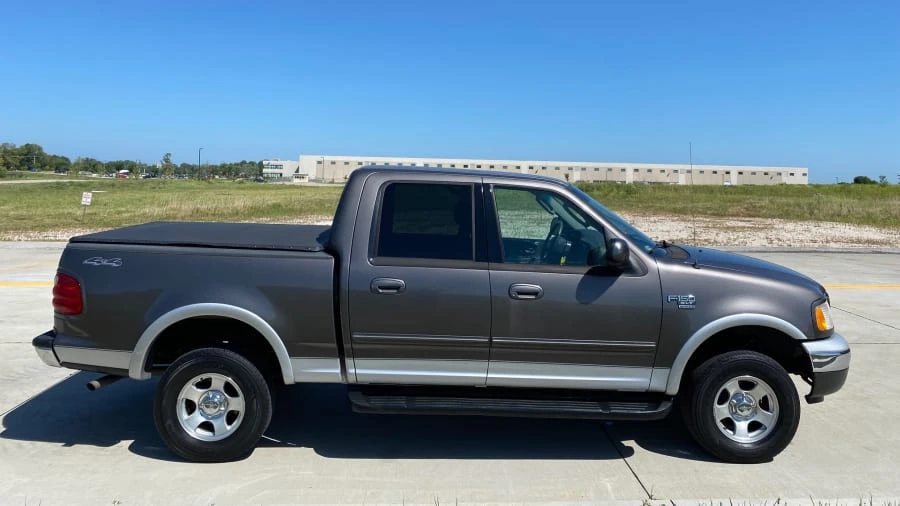 2002 Ford F-150 10th Gen - Image 18 of 20