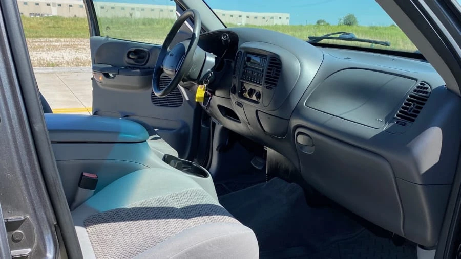 2002 Ford F-150 10th Gen - Image 8 of 20