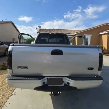 2002 Ford F-150 Regular Cab Short Bed