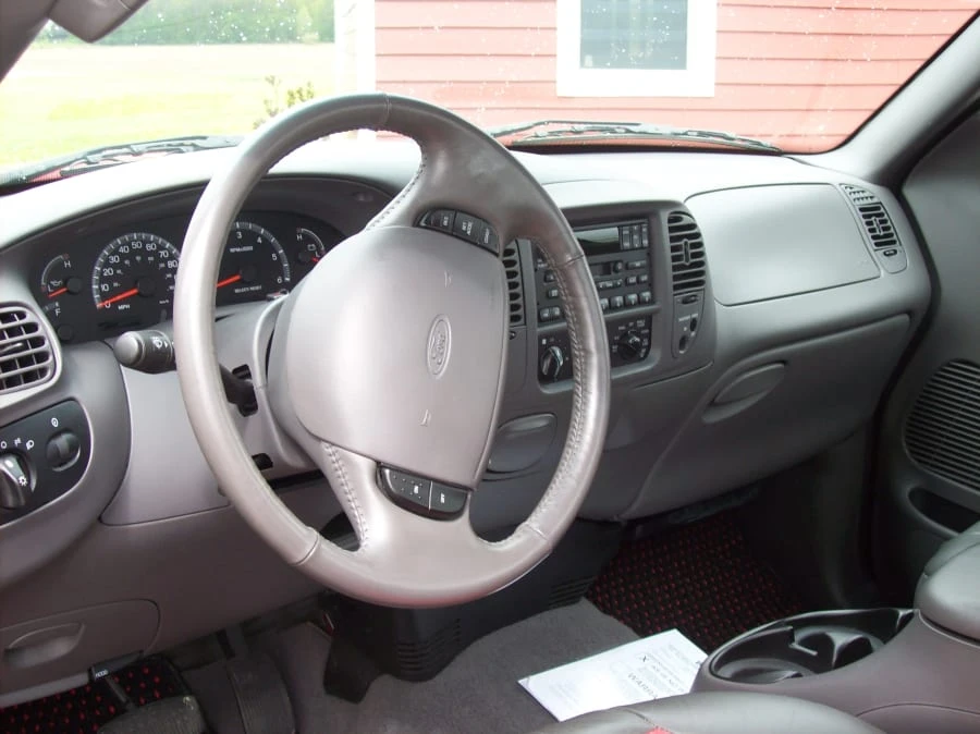 2002 Ford F-150 10th Gen - Image 5 of 8