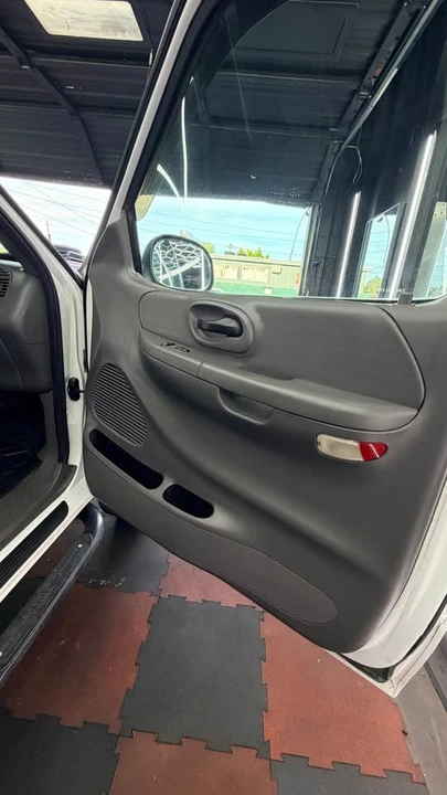 2002 Ford F-150 10th Gen - Image 12 of 16