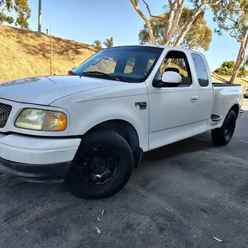 2002 Ford F-150 Super Cab XLT