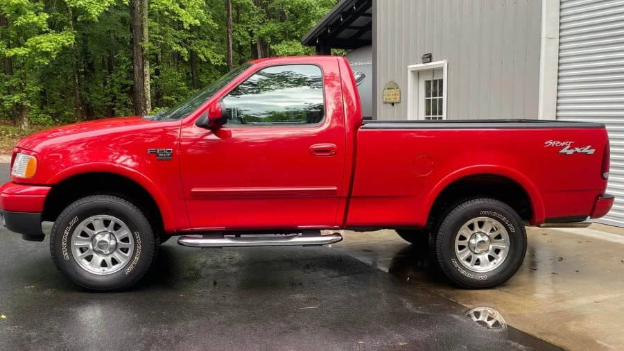 2002 Ford F-150 10th Gen - Image 2 of 12