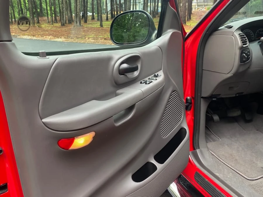 2002 Ford F-150 10th Gen - Image 9 of 12