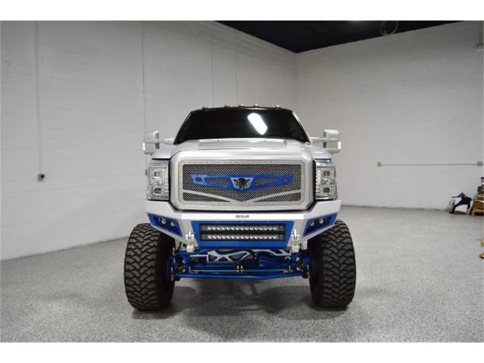 2002 Ford Super Duty 1st Gen - Image 2 of 16