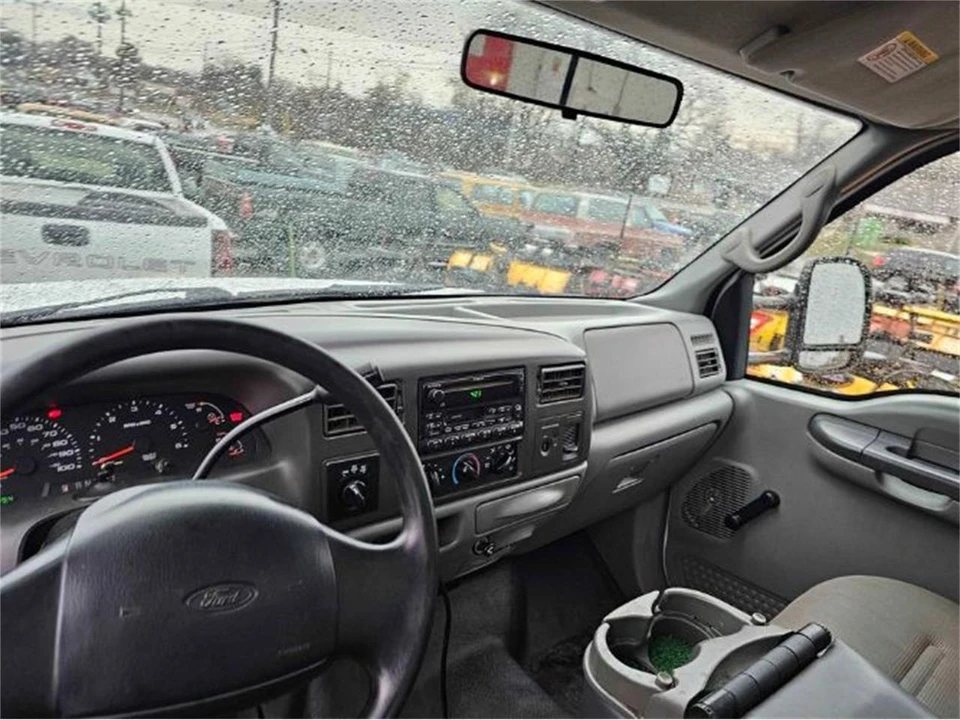 2002 Ford Super Duty 1st Gen - Image 9 of 13