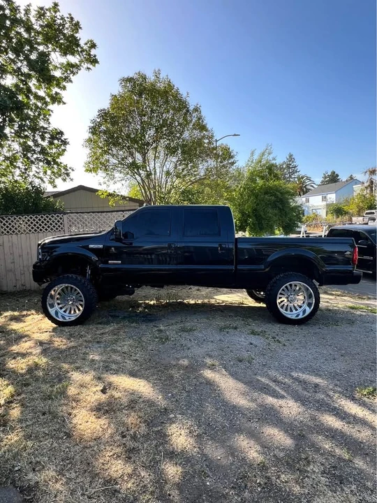 2002 Ford Super Duty 1st Gen - Image 4 of 13