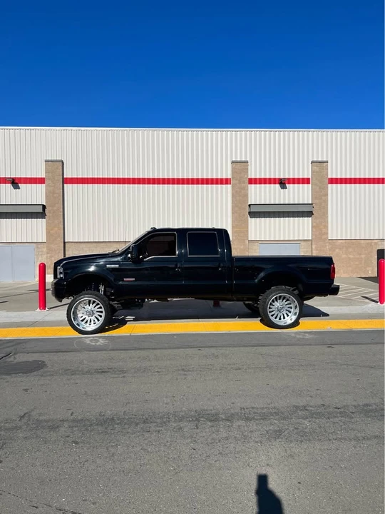 2002 Ford Super Duty 1st Gen - Image 11 of 13
