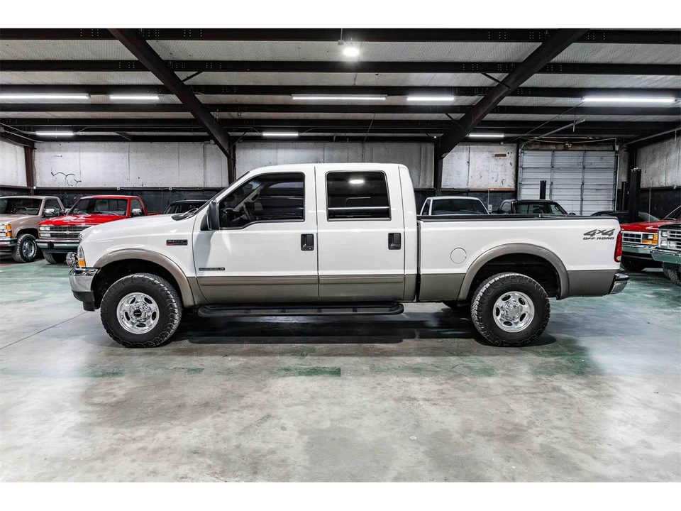 2002 Ford Super Duty 1st Gen - Image 2 of 25