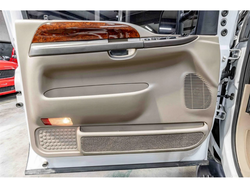 2002 Ford Super Duty 1st Gen - Image 12 of 25