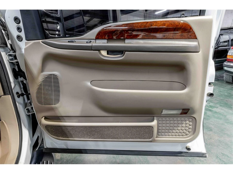 2002 Ford Super Duty 1st Gen - Image 15 of 25