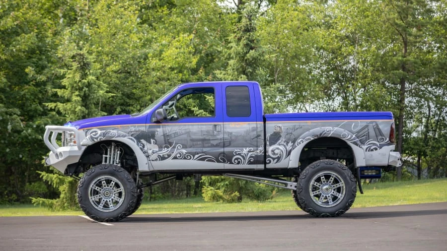 2002 Ford Super Duty 1st Gen - Image 2 of 27