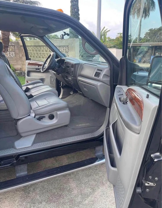 2002 Ford Super Duty 1st Gen - Image 6 of 13