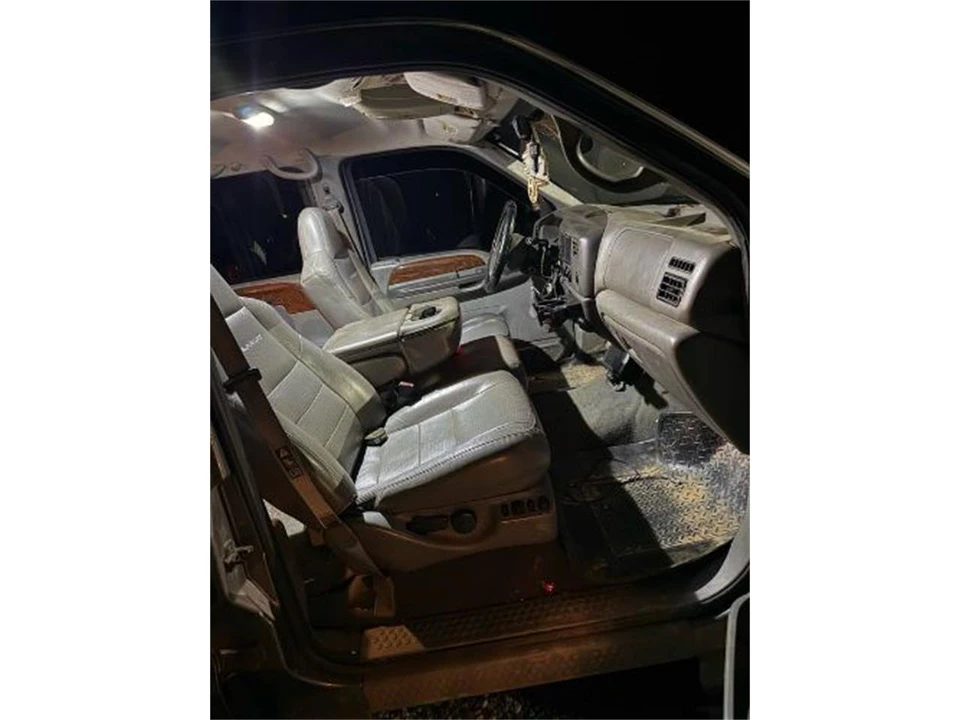 2002 Ford Super Duty 1st Gen - Image 5 of 14