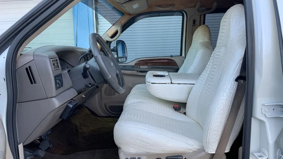 2002 Ford Super Duty 1st Gen - Image 4 of 15