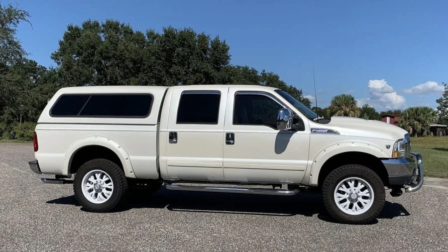 2002 Ford Super Duty 1st Gen - Image 14 of 15