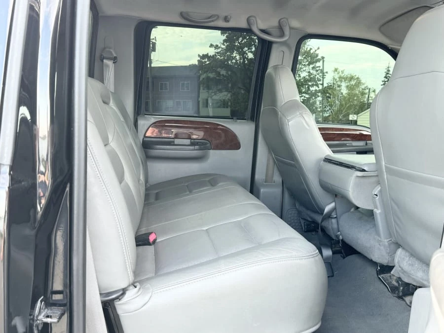 2002 Ford Super Duty 1st Gen - Image 27 of 31