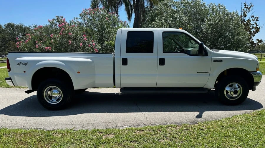 2002 Ford Super Duty 1st Gen - Image 2 of 26