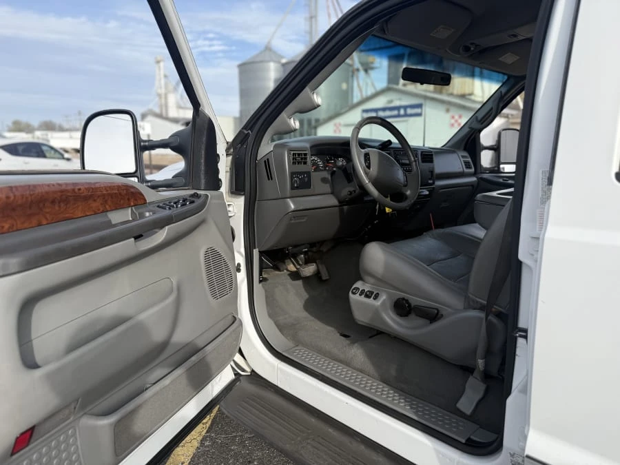 2002 Ford Super Duty 1st Gen - Image 5 of 8