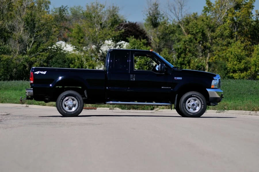 2002 Ford Super Duty 1st Gen - Image 2 of 10