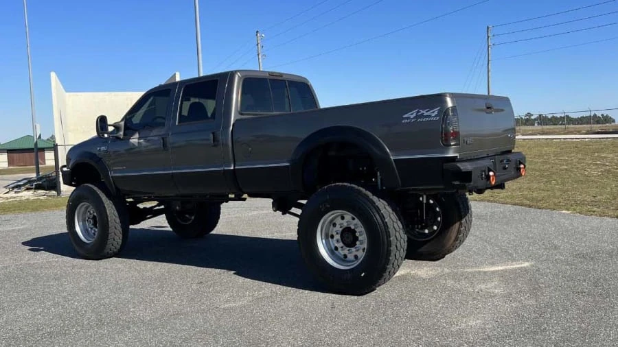 2002 Ford Super Duty 1st Gen - Image 3 of 13