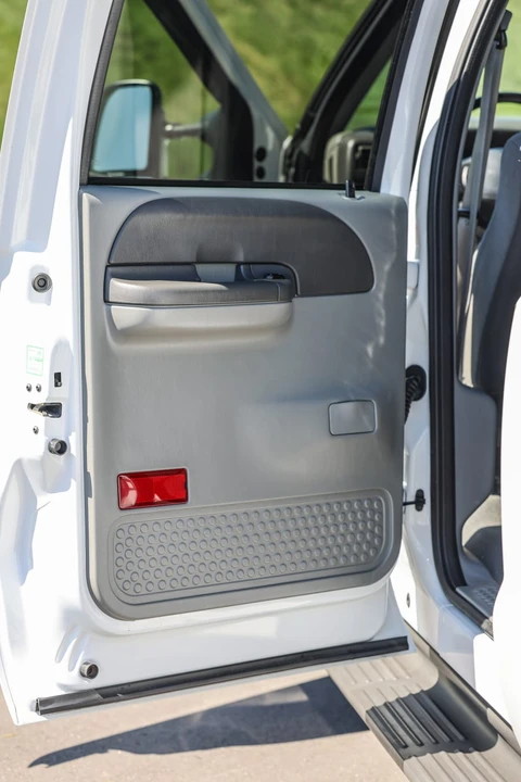 2002 Ford Super Duty 1st Gen - Image 17 of 27