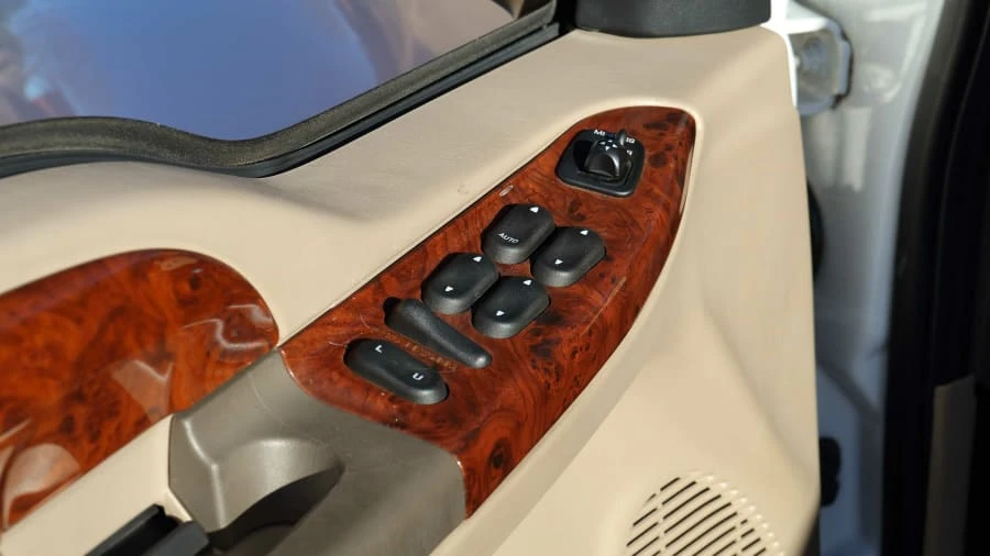 2002 Ford Super Duty 1st Gen - Image 18 of 31