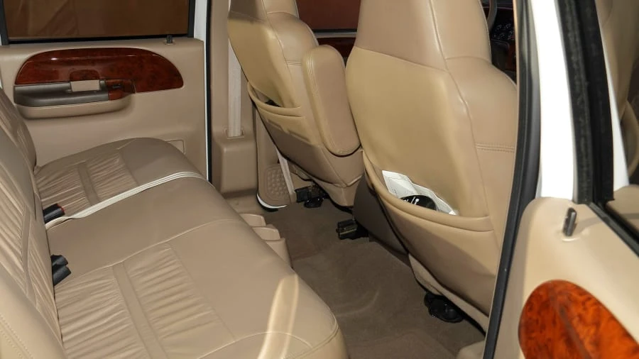 2002 Ford Super Duty 1st Gen - Image 26 of 31